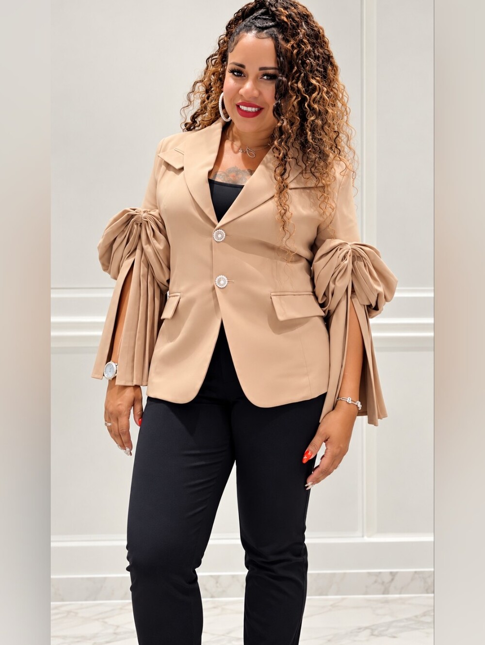 Tailored Beige Statement-Sleeve Blazer Jacket